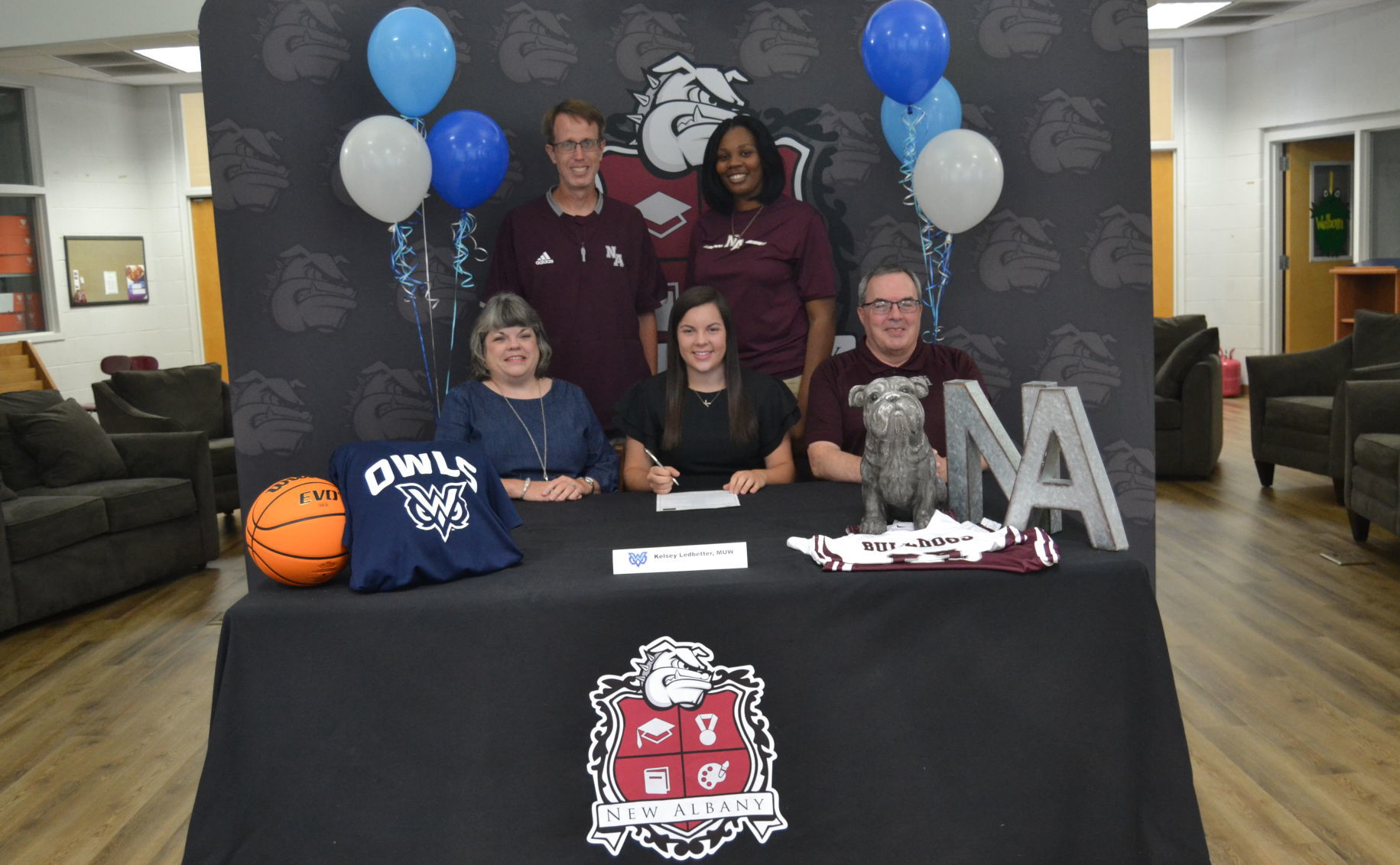 Kelsey Ledbetter signs with MUW Womens Basketball